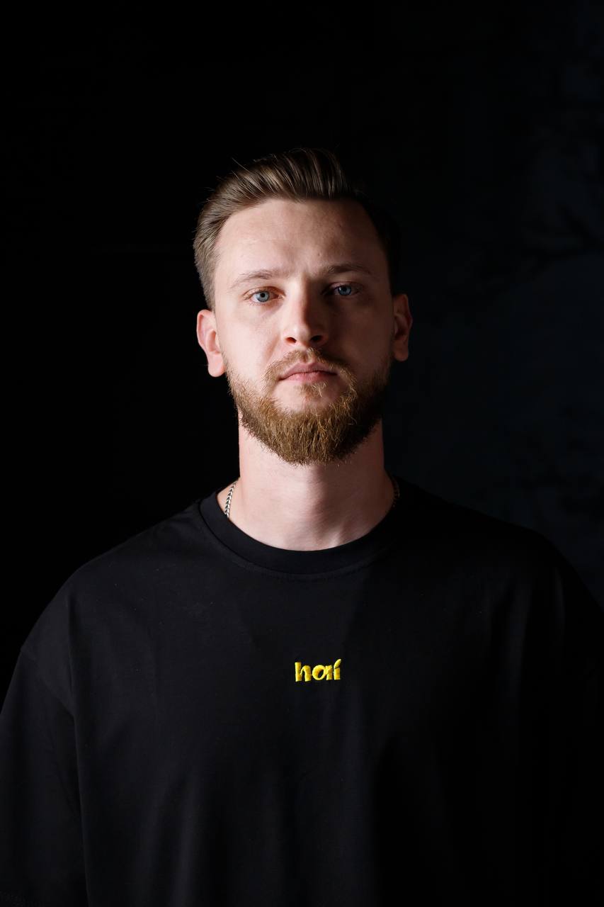 Андрей Приб
